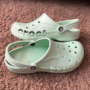 Mint green baya crocs used women’s size 9